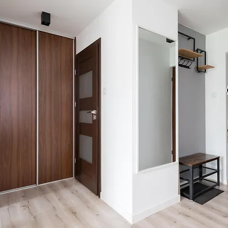 アパート Park Mirowski Homely By Bookinghost ワルシャワ