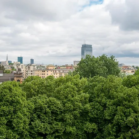 Park Mirowski Homely By Bookinghost *