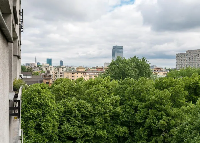 Park Mirowski Homely By Bookinghost *